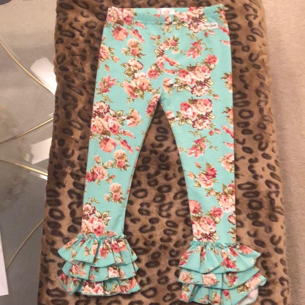 Arya grace ruffled leggings